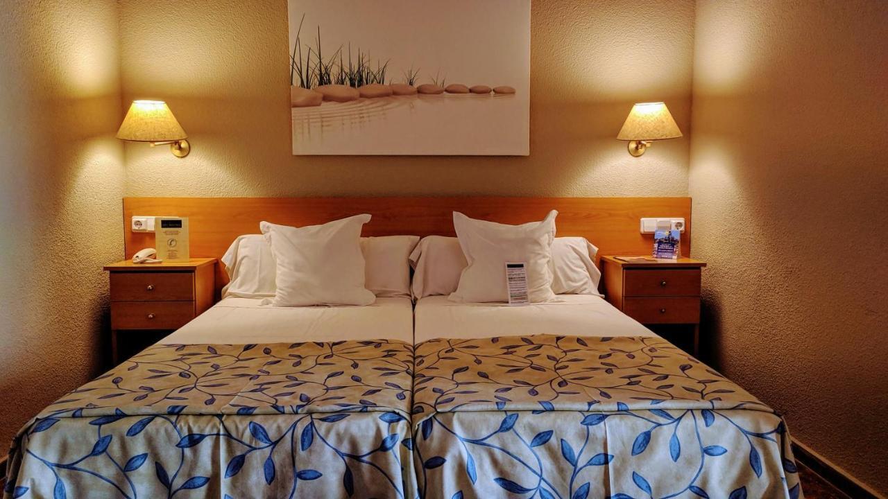 Montreal Hotel เบนิสกัสซิม ภายนอก รูปภาพ